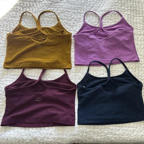Beyond yoga crop tank Size M - Picture 2 of 7
